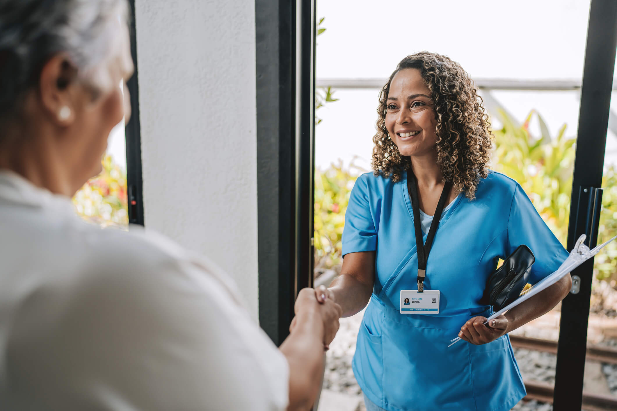 Phlebotomist visits a home